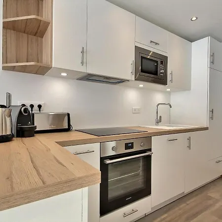 Superbe Appt Renove 3 Pieces Au Pied Des Pistes, Balcon Sud, 8 Pers, Pres Commerces - Fr-1-455-36 * La Plagne